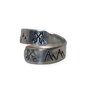 Handmade 8/9 stamped arrows nature scene  
adjustable hypoallergenic wrap‎ ring